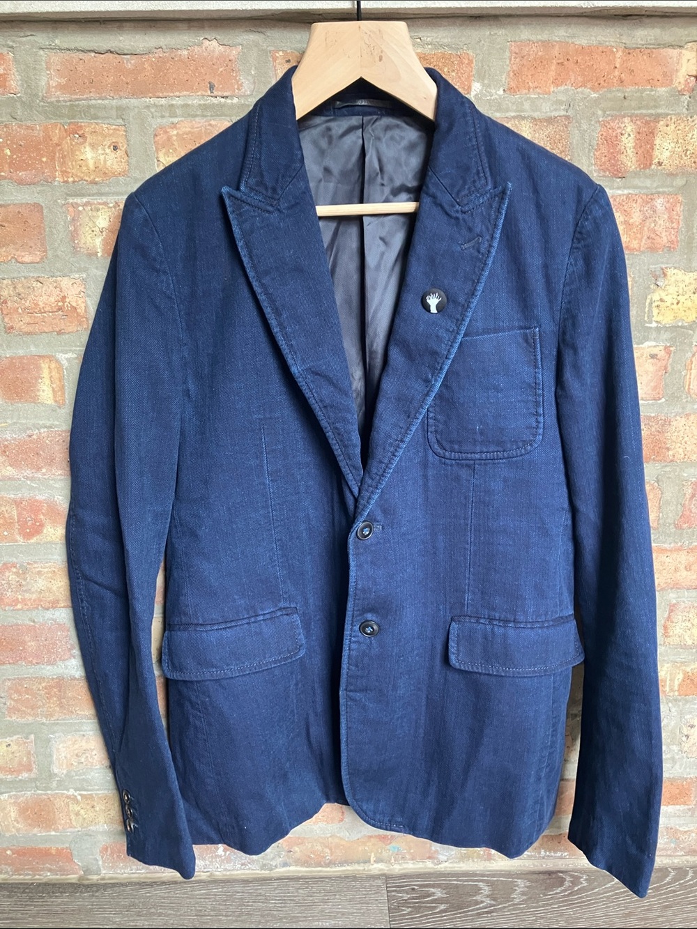 G-Star Raw denim blazer features a structured two-button